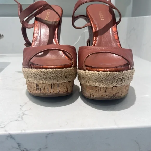 SALEGucci Pink Guccissima Leather and Cork Wedge Sandals Size 37 sold out - Picture 6 of 8